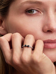 Sparkling Black Bow Ring Sterling silver