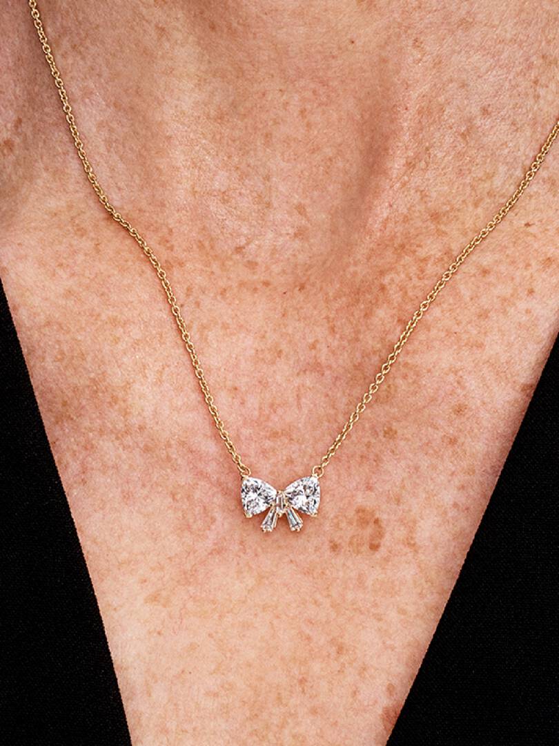 Sparkling Bow Necklace 14k gold plating