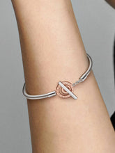 FINAL SALE - Pandora Moments Two-tone Logo T-Bar Snake Chain Bracelet Sterling silver, 14k rose gold plating