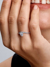 Wavy Pavé Heart Ring Sterling silver