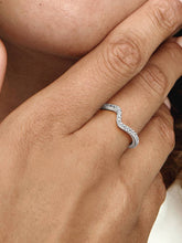 Sparkling Wave Ring Sterling silver