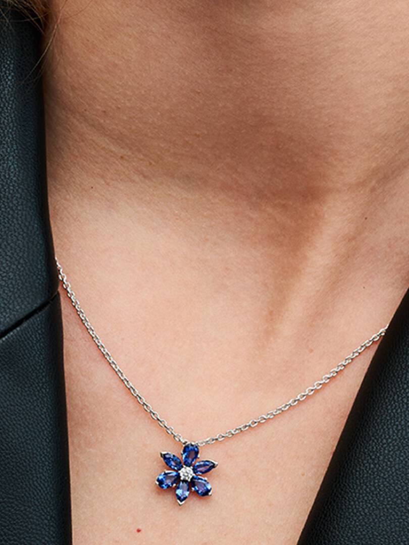 Sparkling Blue Herbarium Cluster Pendant Necklace Sterling silver
