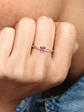Sparkling Red Heart Ring Sterling silver