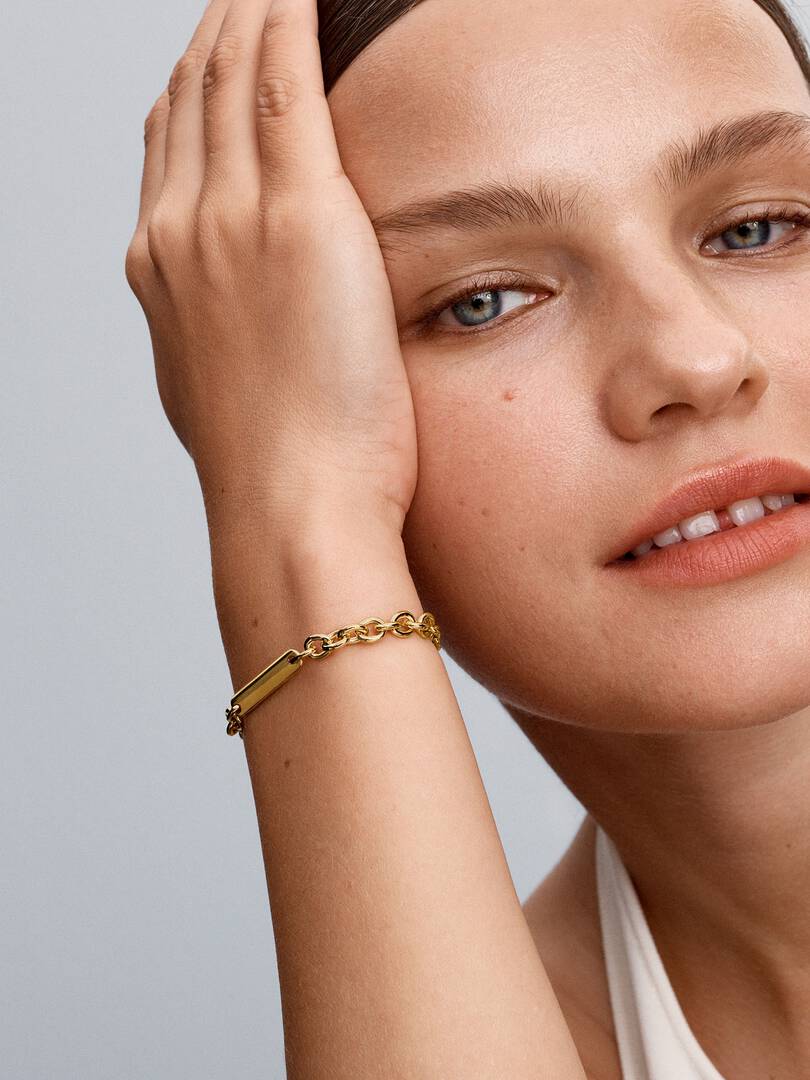 Engravable Bar Link Bracelet 14k gold plating
