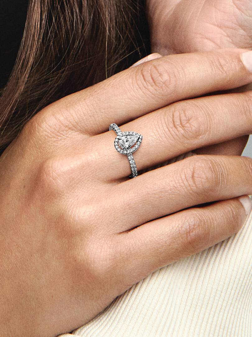 Sparkling Pear Halo Ring Sterling silver