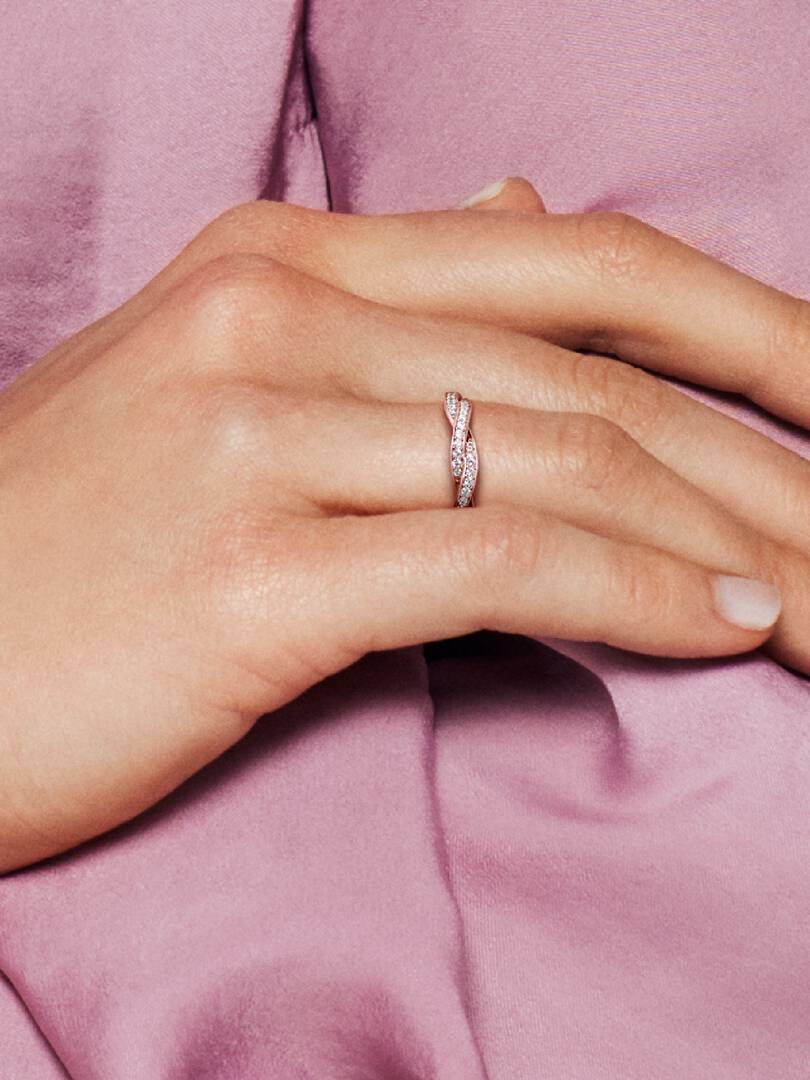 Sparkling Twisted Lines Ring 14k rose gold plating