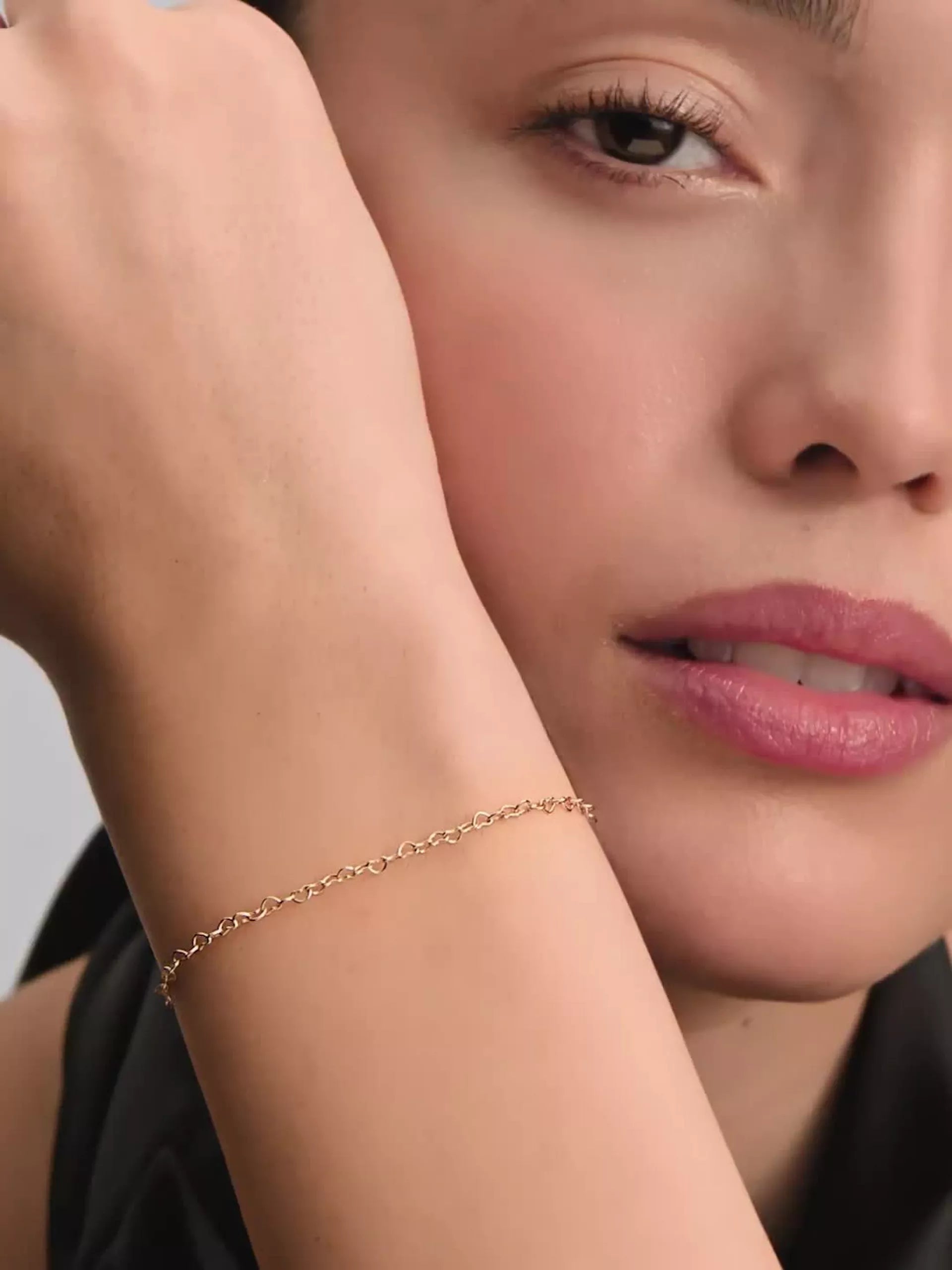 Pandora Era Linked Hearts Chain Bracelet 14k gold