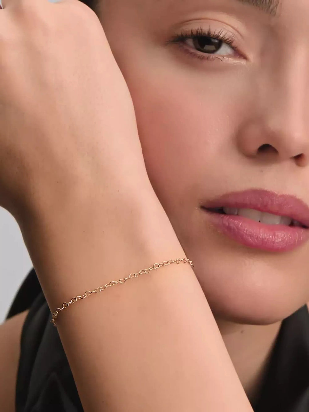 Pandora Era Linked Hearts Chain Bracelet 14k gold