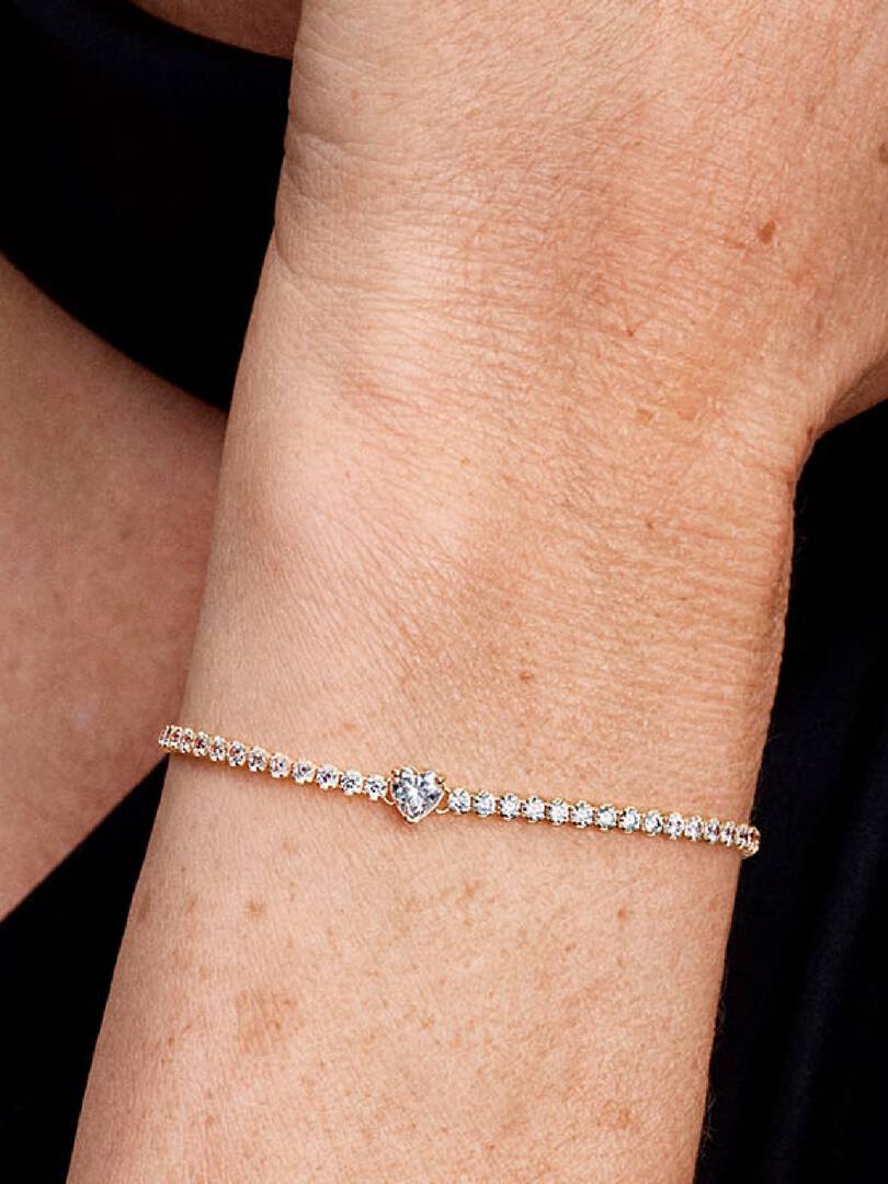 Sparkling Heart Tennis Bracelet 14k gold plating