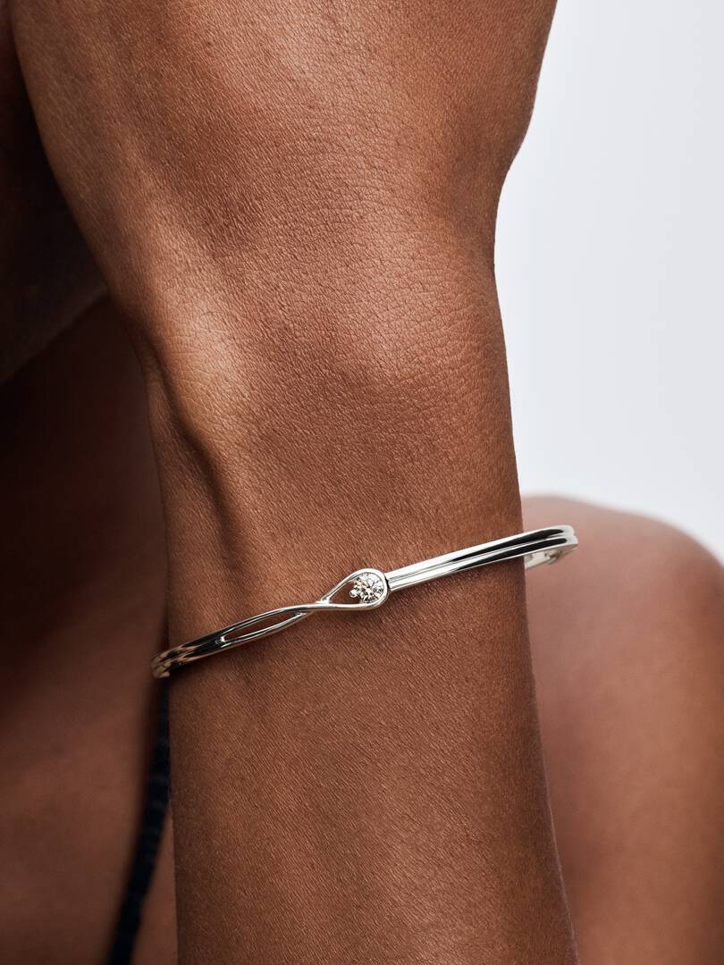 FINAL SALE - Pandora Infinite 14k White Gold Lab-grown Diamond Bangle 0.25 ct TW, 14k white gold