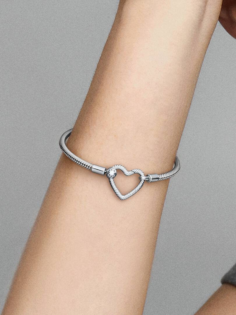 Pandora Moments Heart Closure Snake Chain Bracelet Sterling silver