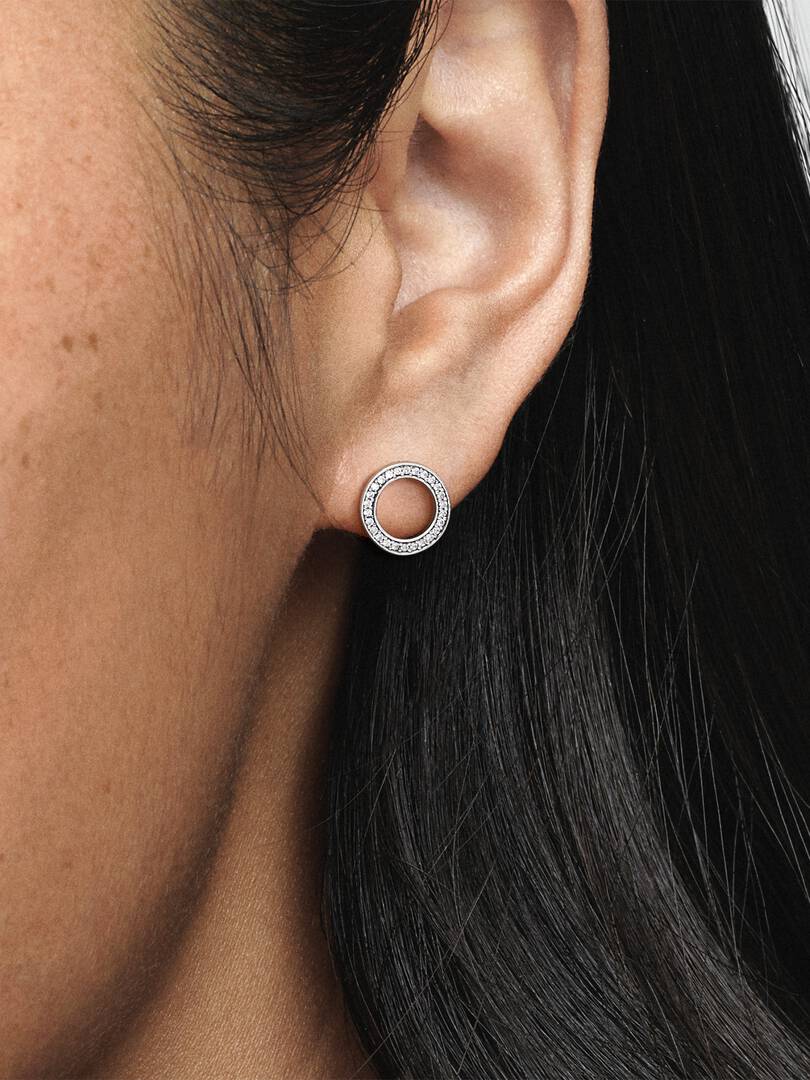 Sparkling Circle Stud Earrings Sterling silver