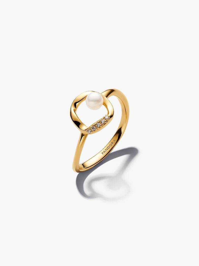Organically Shaped Pavé Circle & Treated Freshwater Cultured Pearl Ring 14k gold plating