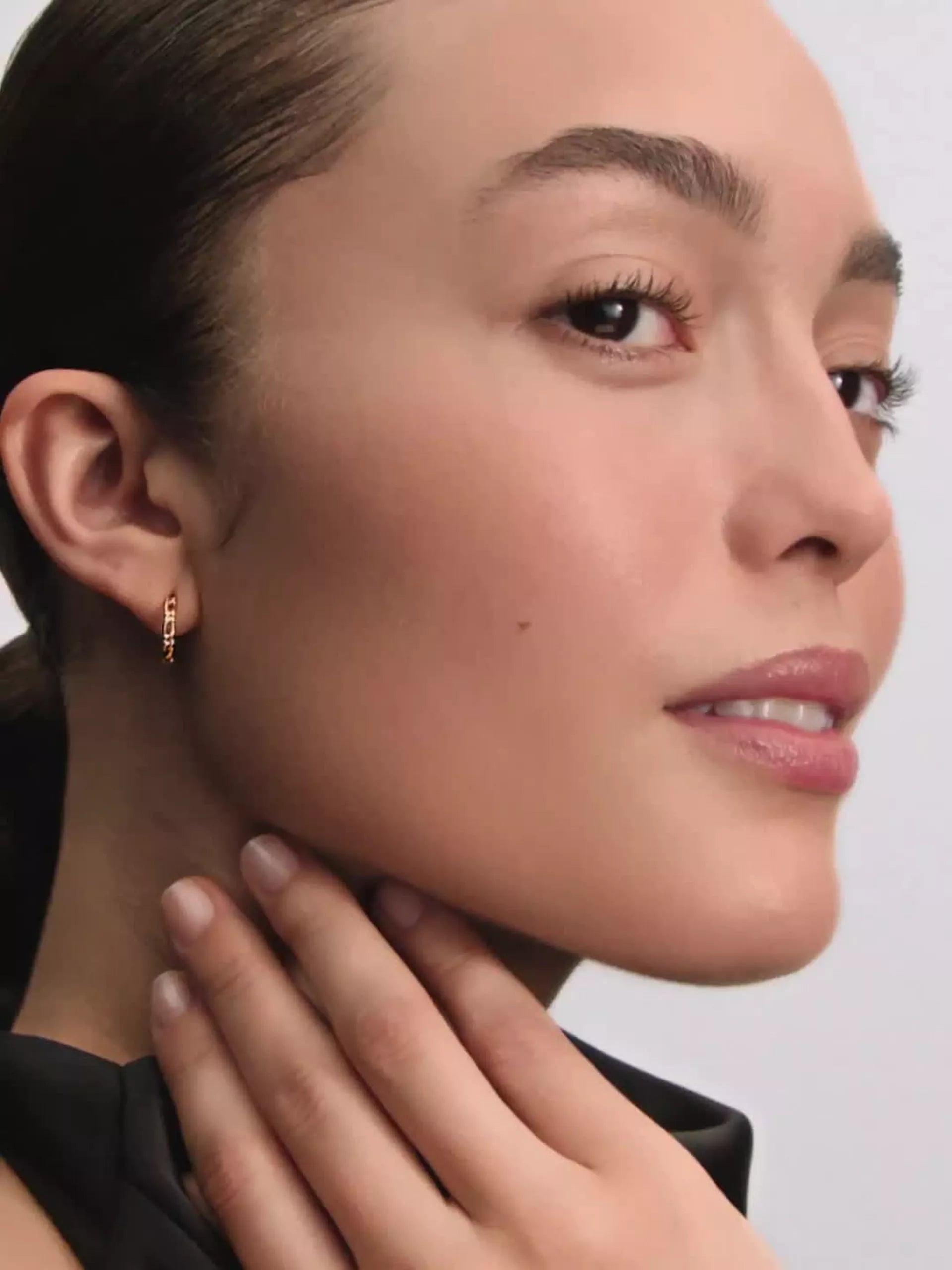 Pandora Era Figaro Hoop Earrings 14k gold