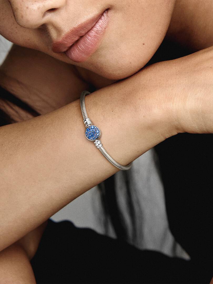 Pandora Moments Sparkling Blue Disc Clasp Snake Chain Bracelet Sterling silver