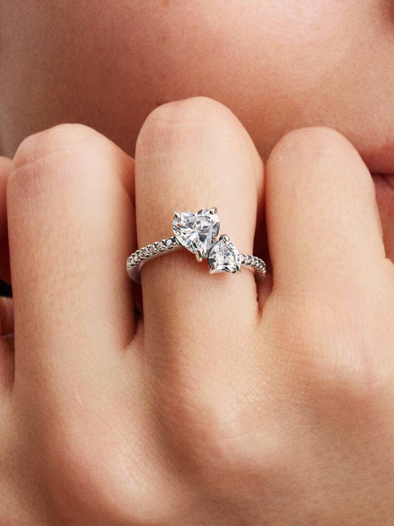 Double Heart Sparkling Ring Sterling silver