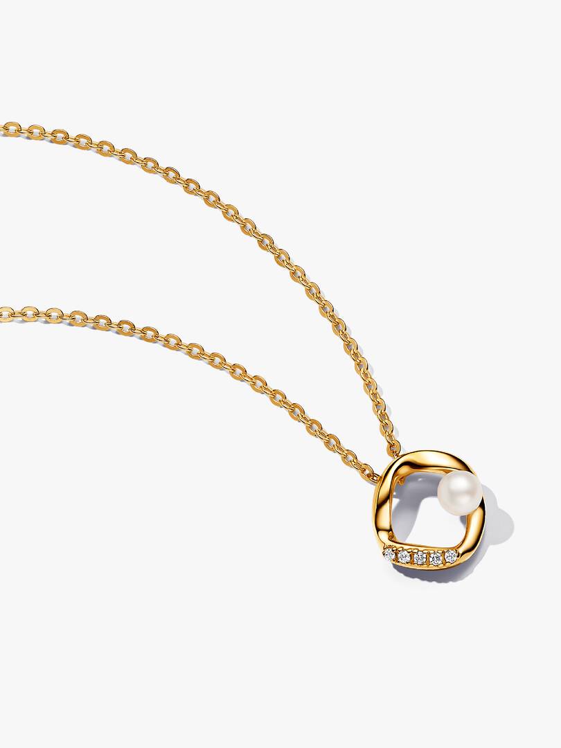 Organically Shaped Pavé Circle & Treated Freshwater Cultured Pearl Collier Necklace 14k gold plating
