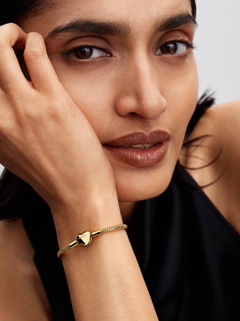Heart Clasp Faceted Snake Chain Bracelet 14k gold plating