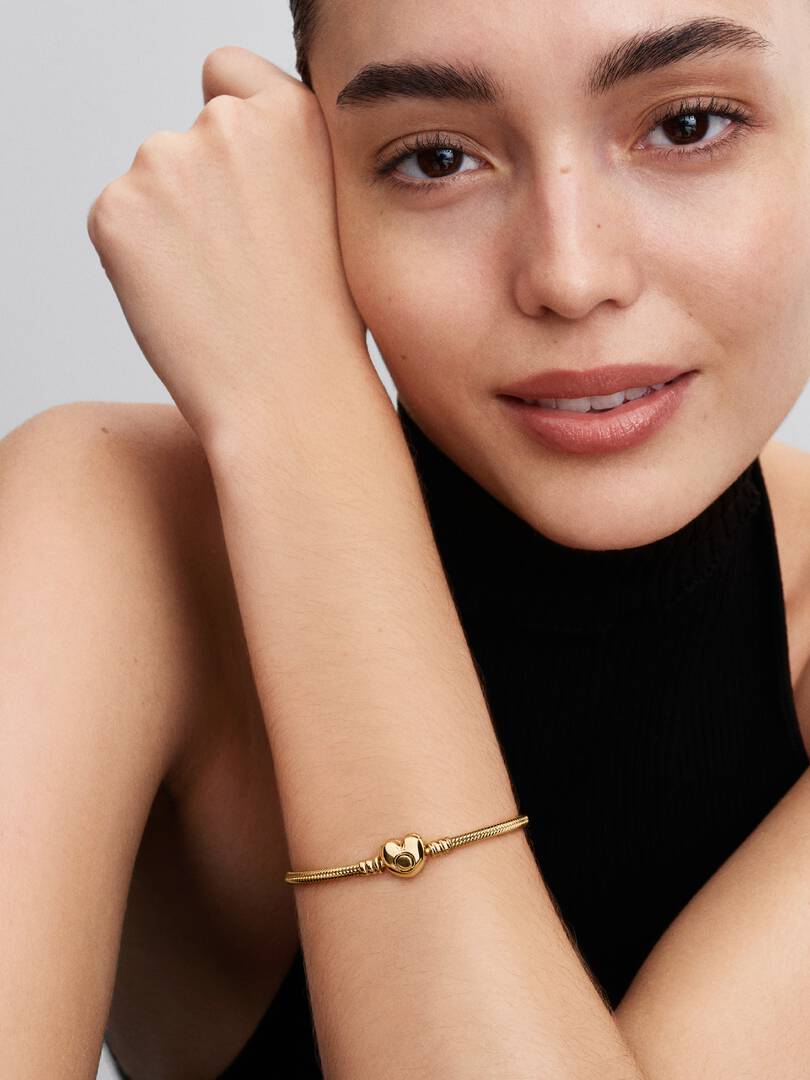 Pandora Moments Heart Clasp Snake Chain Bracelet 14k gold